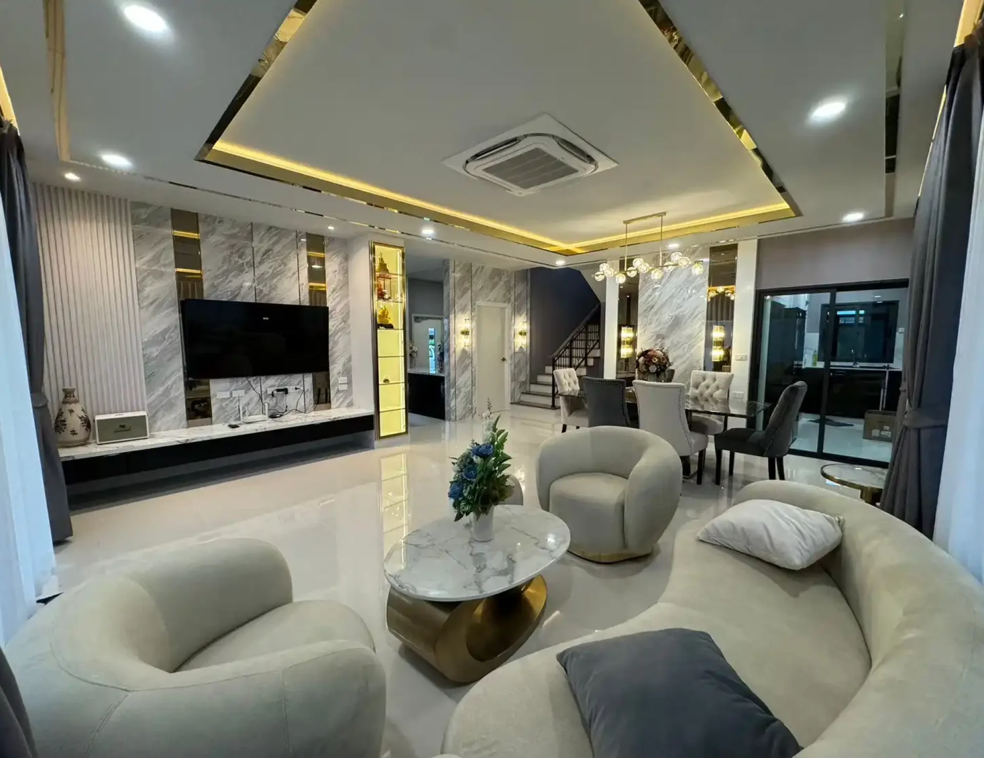 LINE_ALBUM_13_250307_67