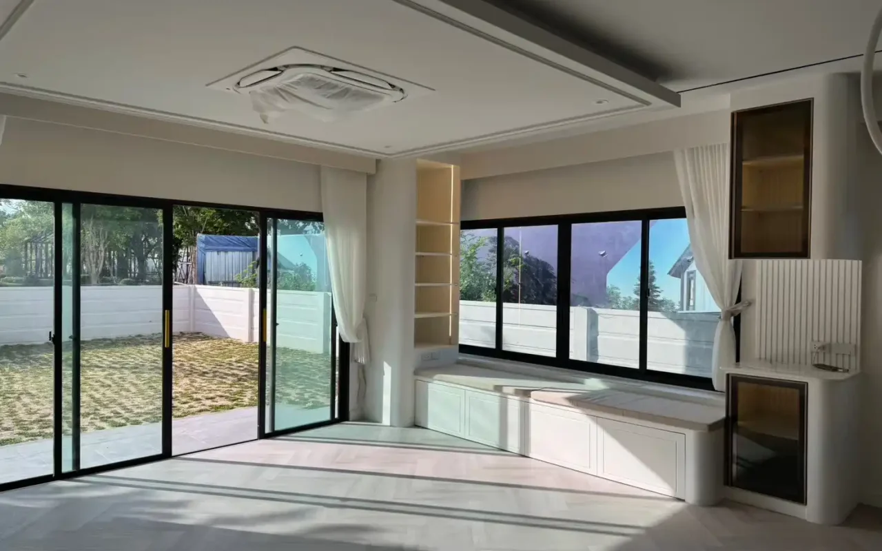 LINE_ALBUM_26_250307_6